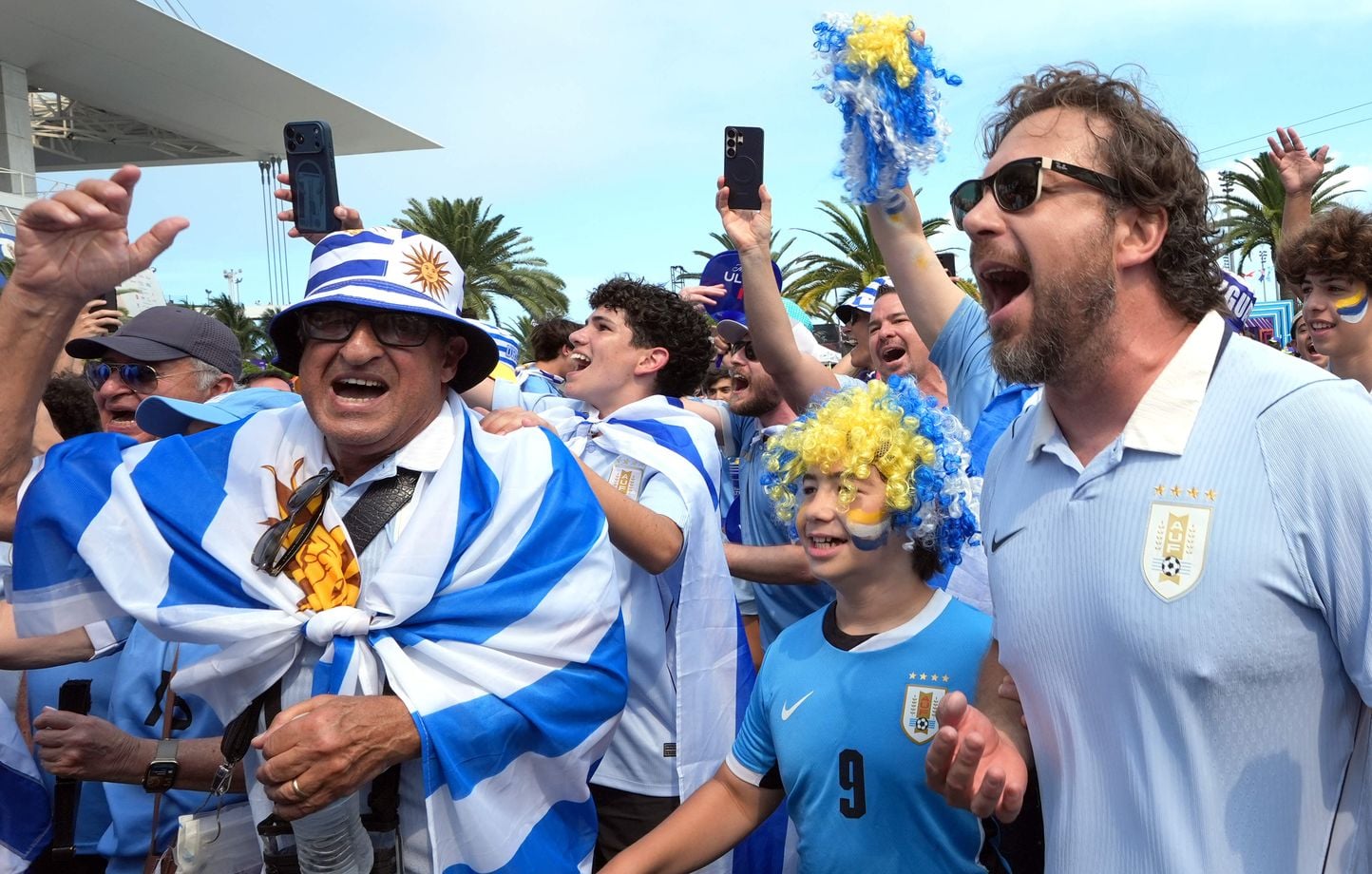 Uruguay y Arabia Saudita abren la noche, seguidos por Irán y Nueva Zelanda Uruguay y Arabia Saudita abren la noche, seguidos por Irán y Nueva Zelanda